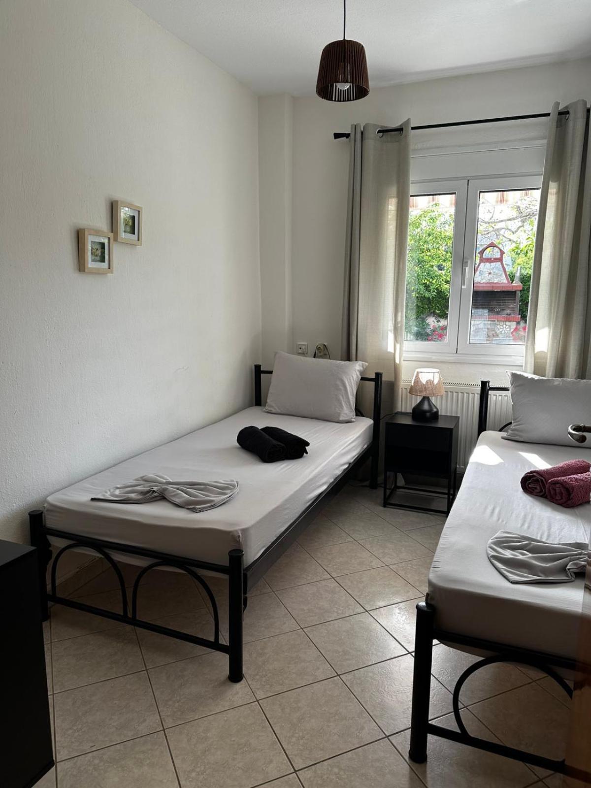 Elena Rooms-Apartments Asprovalta Bagian luar foto