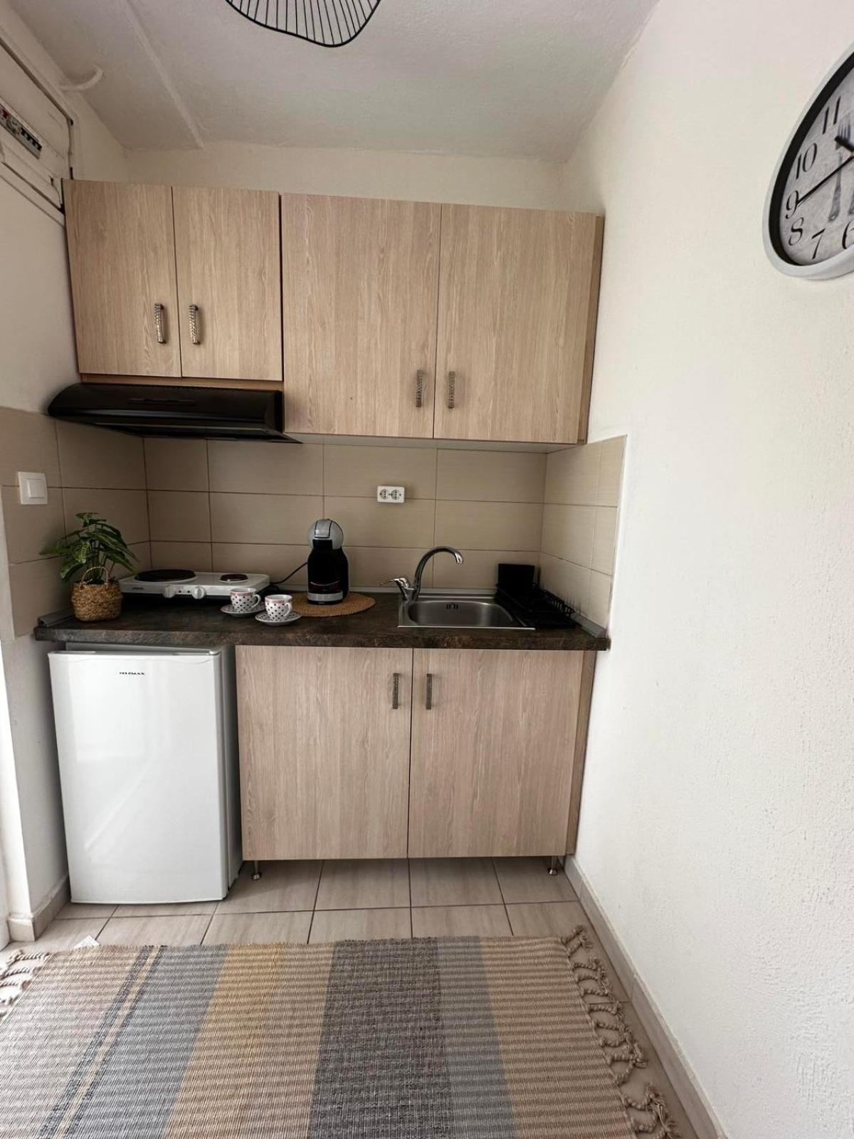Elena Rooms-Apartments Asprovalta Bagian luar foto